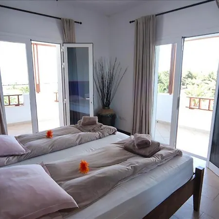 فيلة Leandra With Sea Views And A Mini Tennis Court بْوُرتو كاليرو