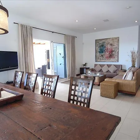 فيلة Leandra With Sea Views And A Mini Tennis Court *