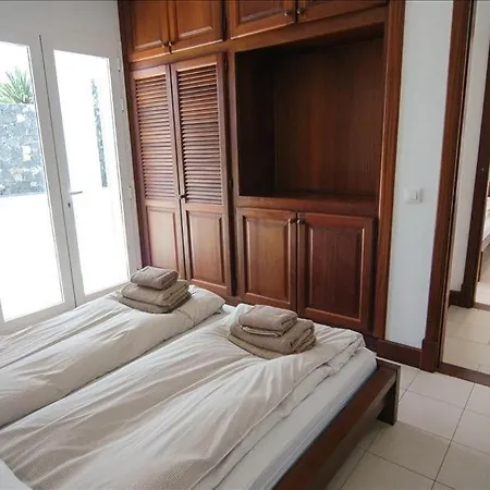 Villa Leandra With Sea Views And A Mini Tennis Court *